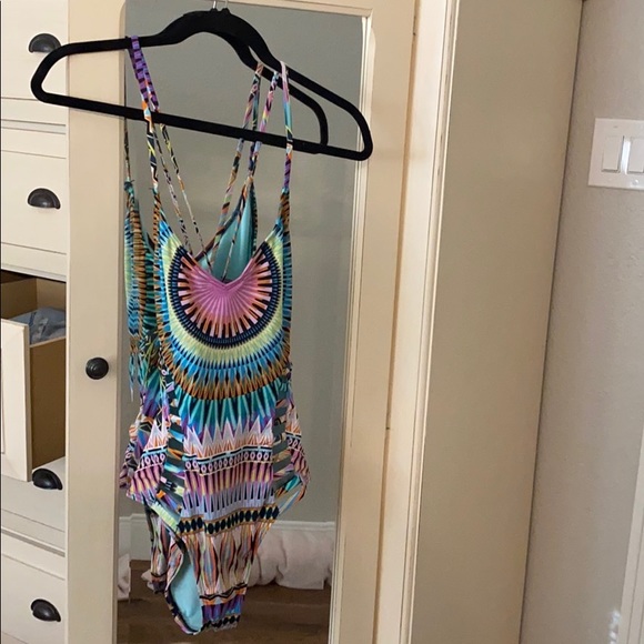 Bar III one piece swim suit - Picture 3 of 4